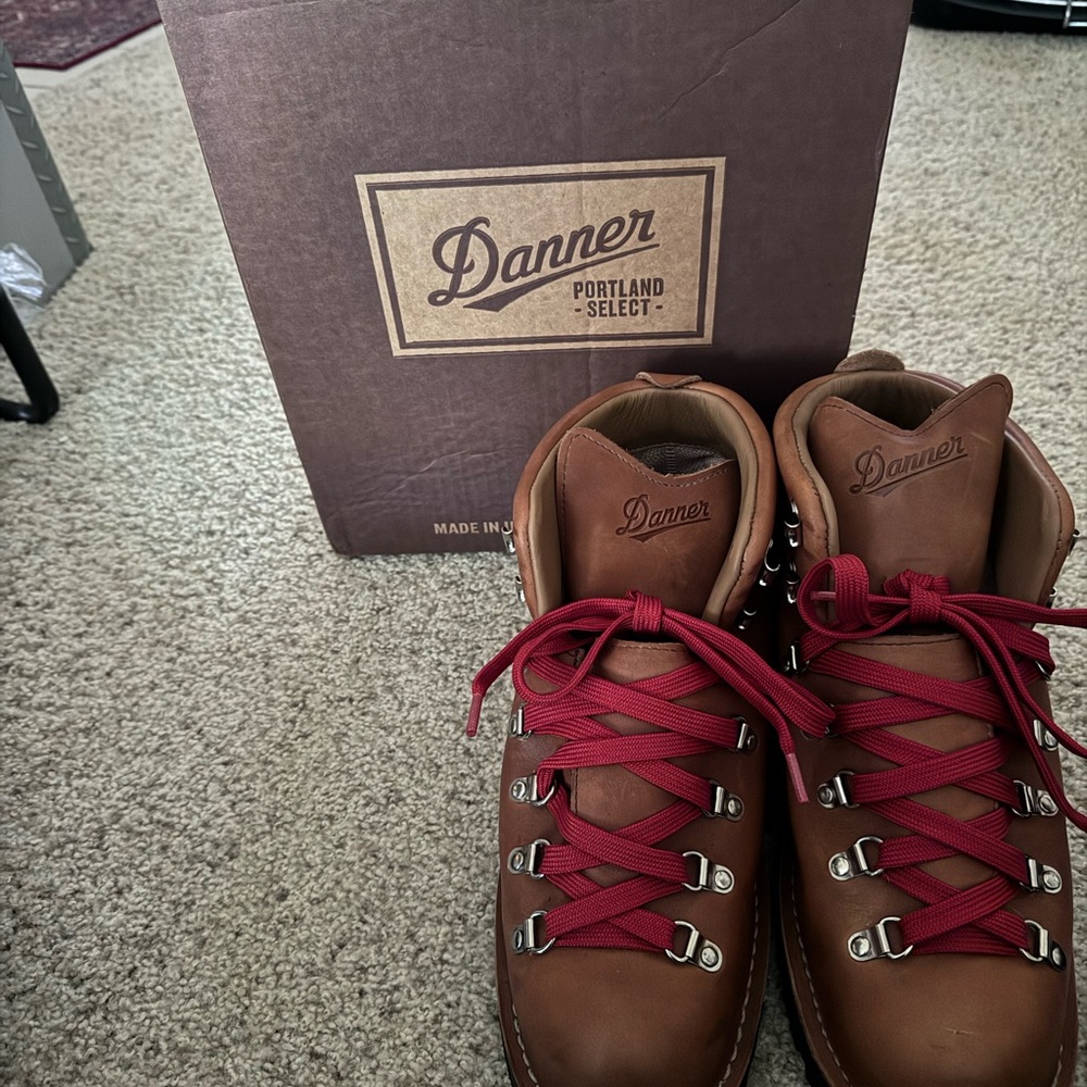 New in box Danner Hiking Boots